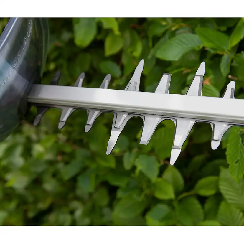 Häcksax Gardena Powercut 700/66