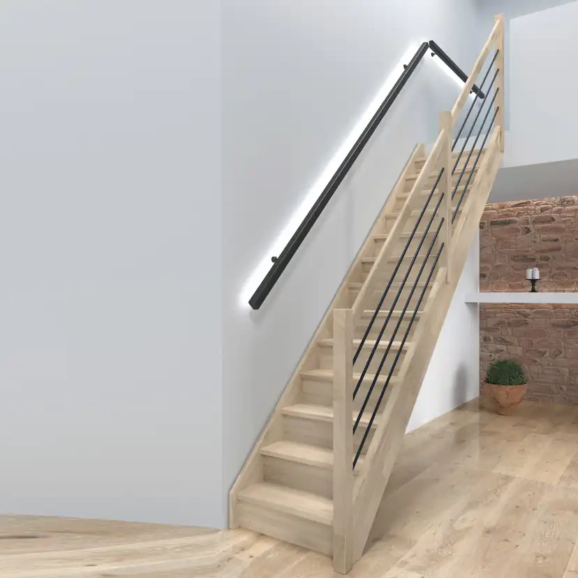 Spartrappa Dolle Helsinki Ek Rak Räcke med Svart Alu Fyllning och Sättsteg