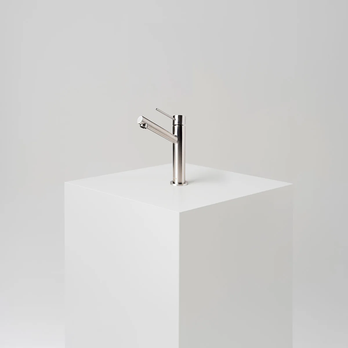 Tvättställsblandare INR by Scandtap Vector Mid