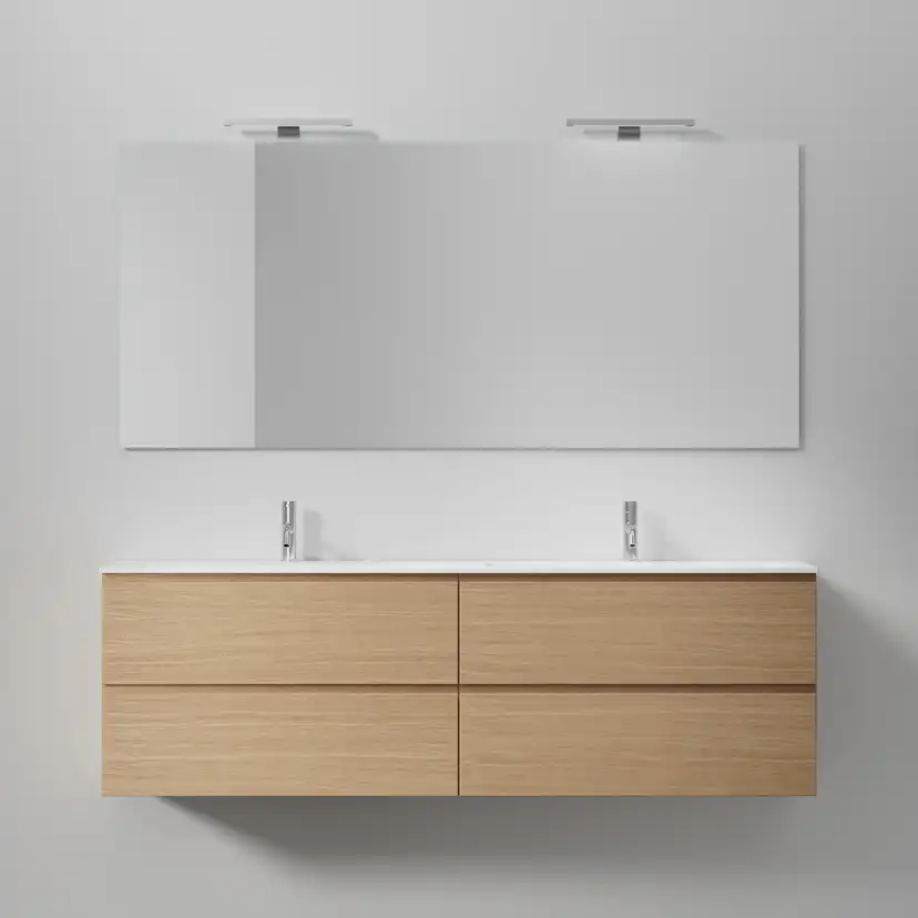 Badrumsspegel INR Feel