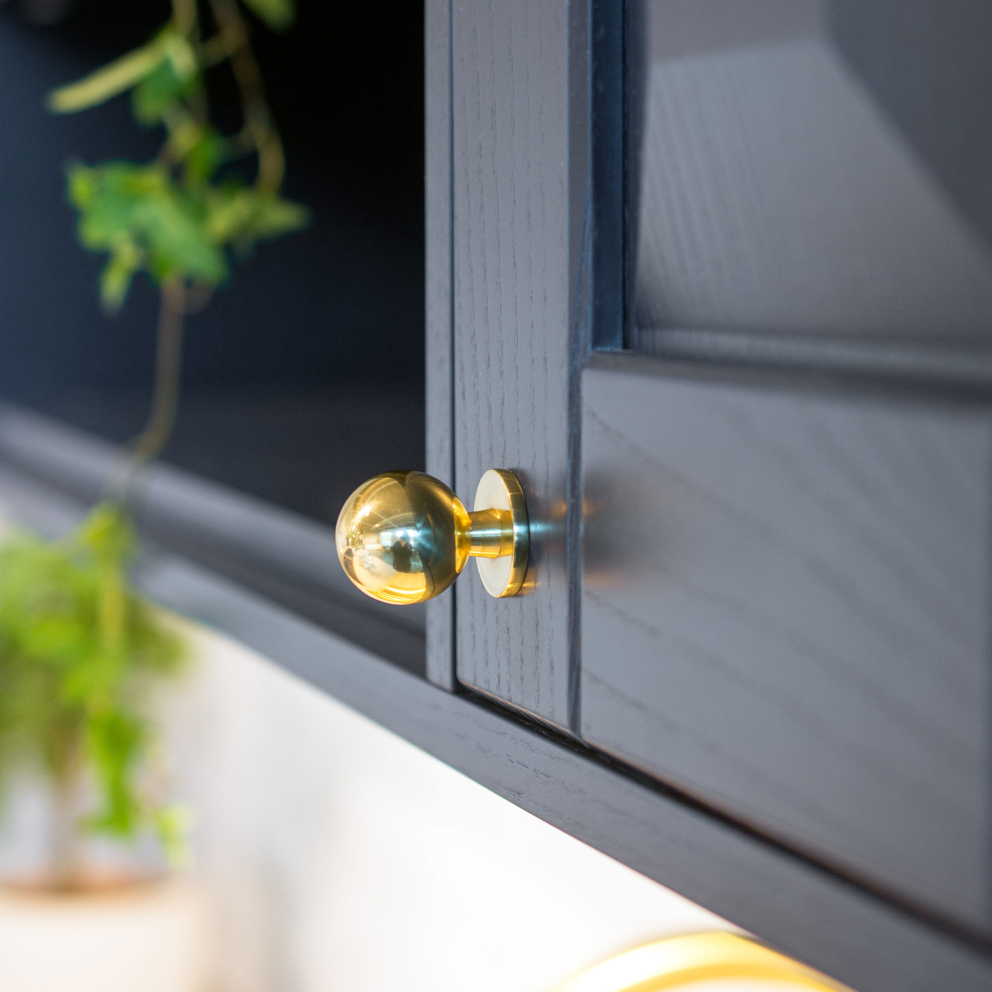 Knopp Beslag Design Solliden