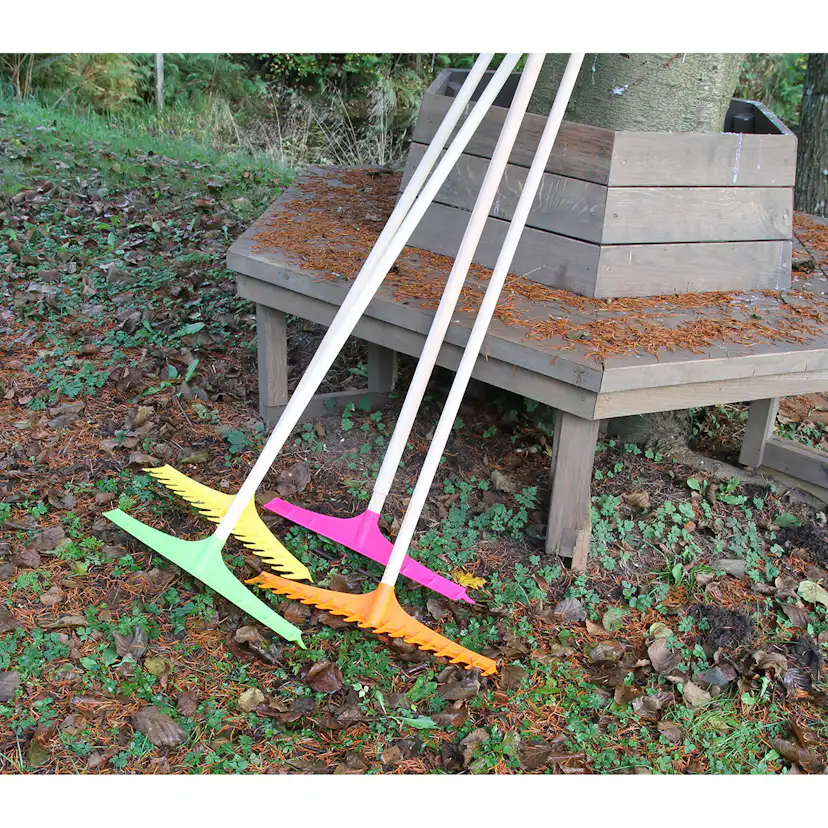 Träskaft Diameter 28mm x 180 cm