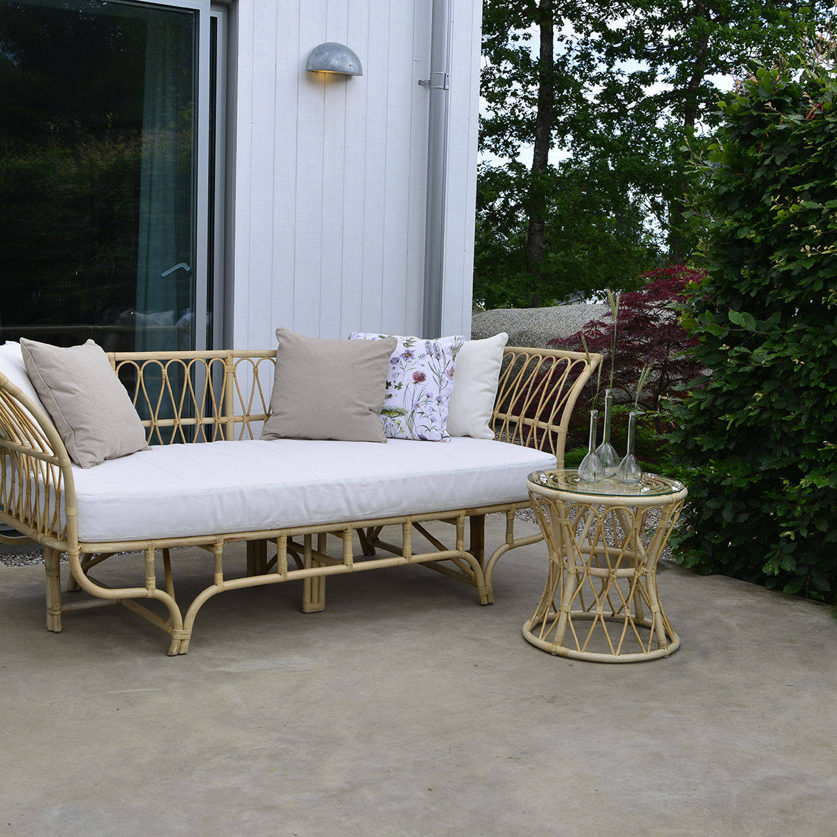 Sidobord Hillerstorp Lyckesö