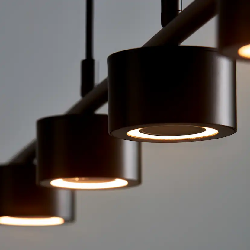 Taklampa Nordlux Clyde Svart 4L Pendel med LED