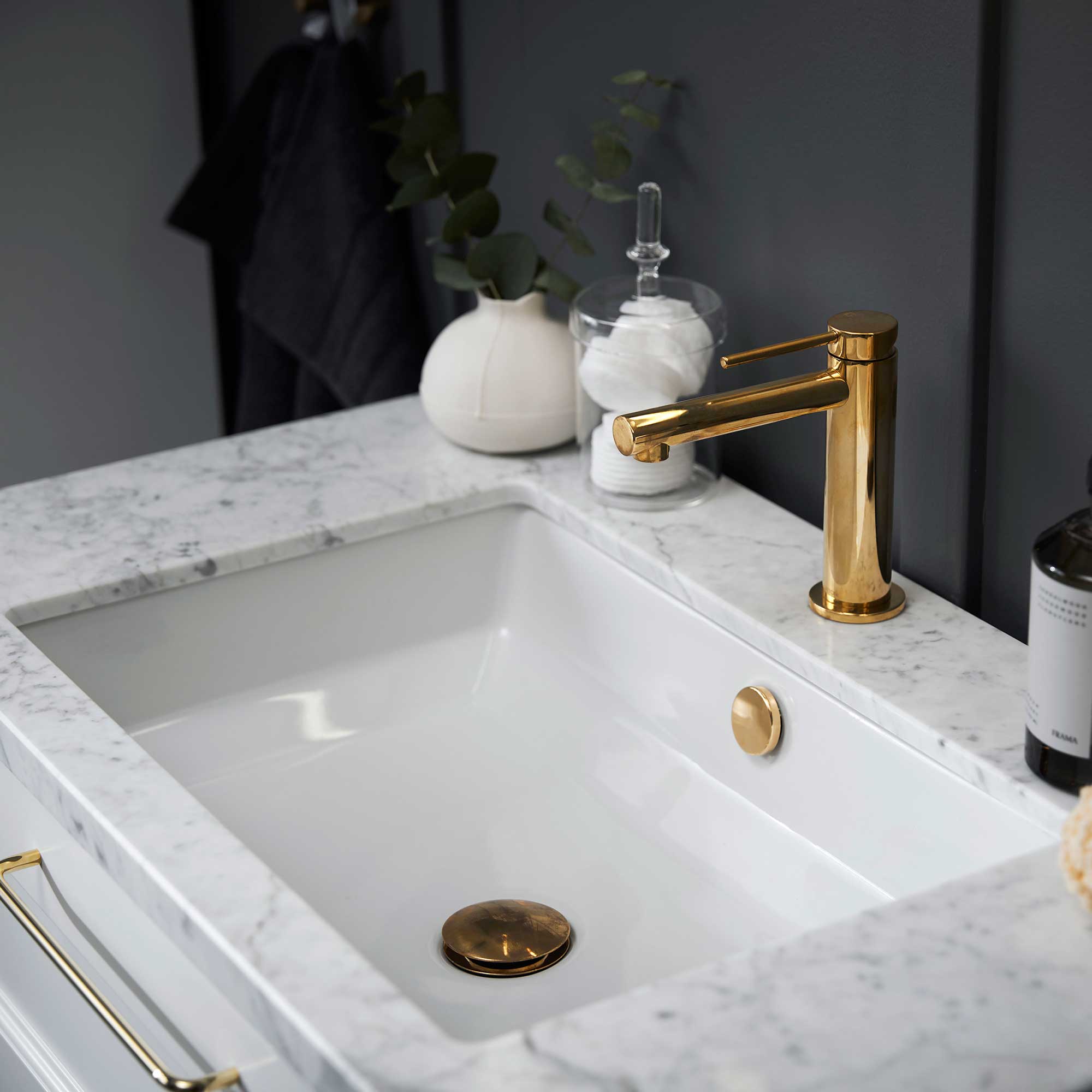 Bänkskiva Miller Badrum Sten 80 Inkl Underlimmat Porslinstvättfat