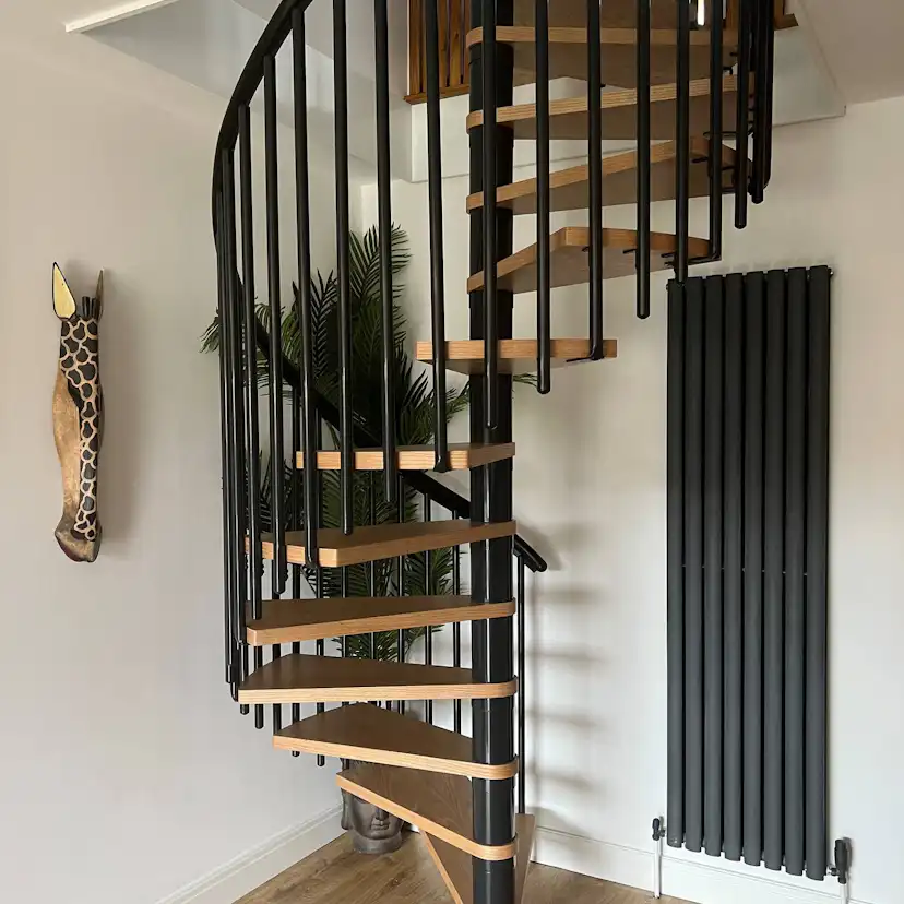 Spiraltrappa Dolle Montréal Bok Oljad Classic 4