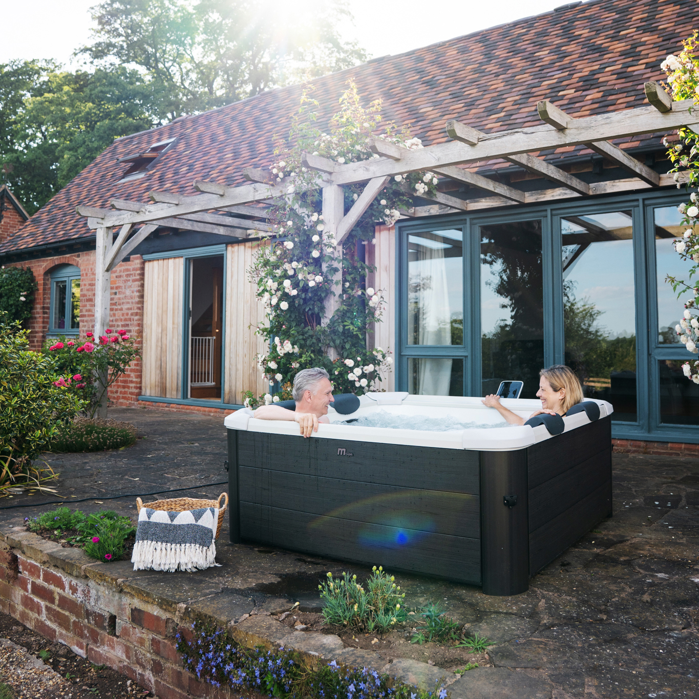 Spabad MSpa Oslo Frame Plus XL Aero med Lock