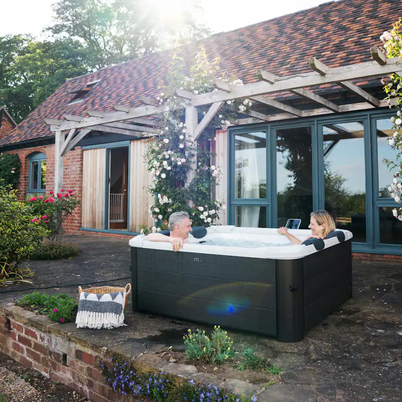 Spabad MSpa Oslo Frame Plus XL Aero med Lock