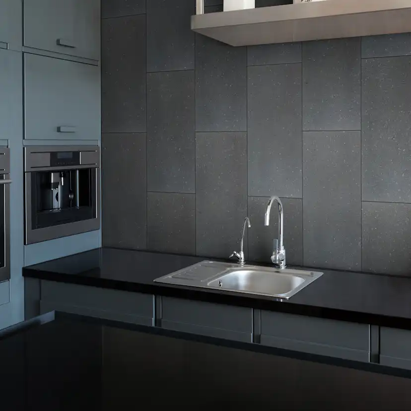 Granit Arredo Ibrastone Svart Mattpolerad 31x61 cm