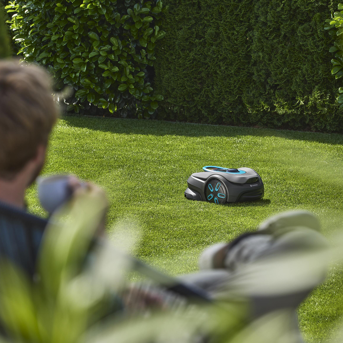 Paket Gardena Smart Sileno Sense 600 Med storpack reservblad och robothus