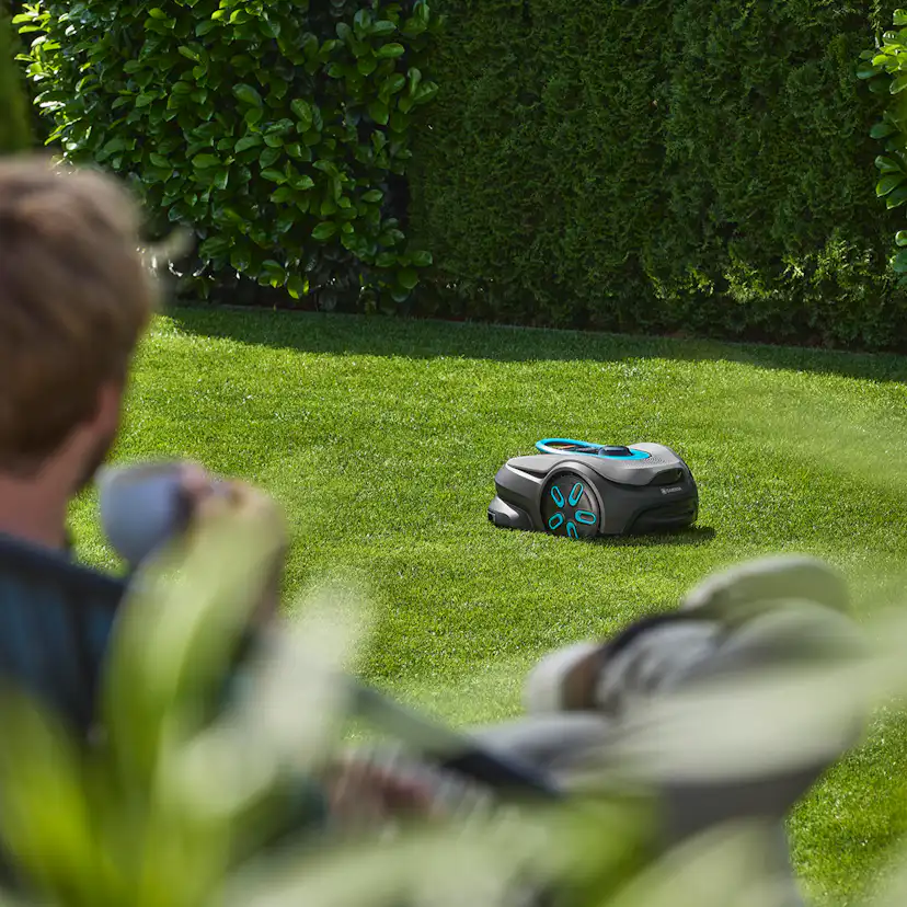 Paket Gardena Smart Sileno Sense 600 Med storpack reservblad och robothus