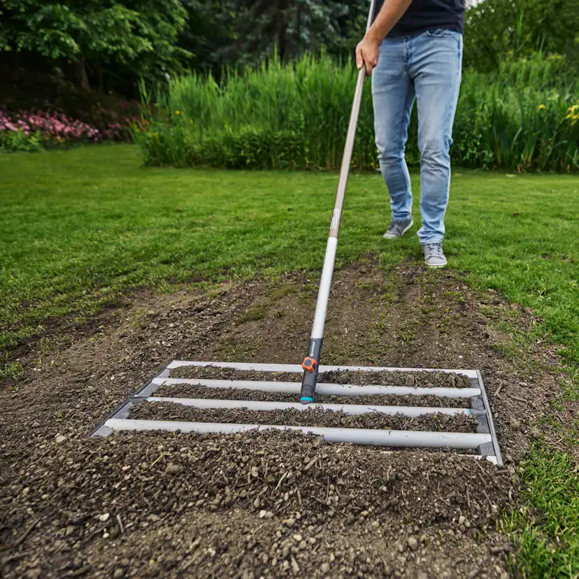 Gräsmattepaket Algomin Dressjord & Gräsfrö Med Dressraka & Spridare
