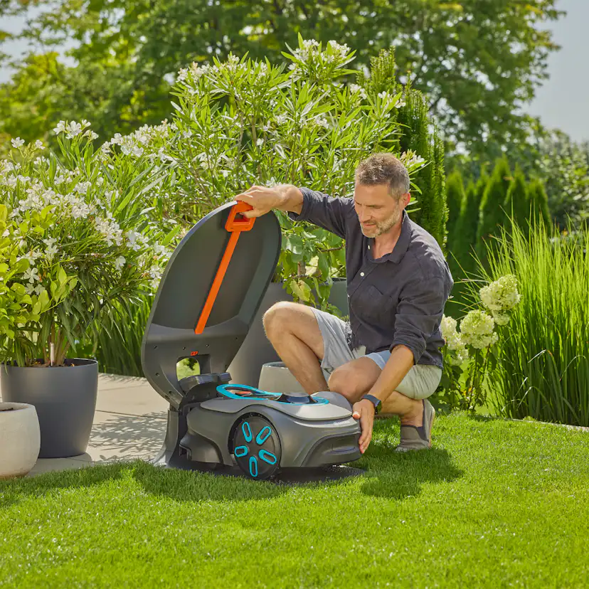 Robotgräsklippare Gardena Smart Sileno Free 1500 Utan Slinga Paket Med Robothus & Reservblad