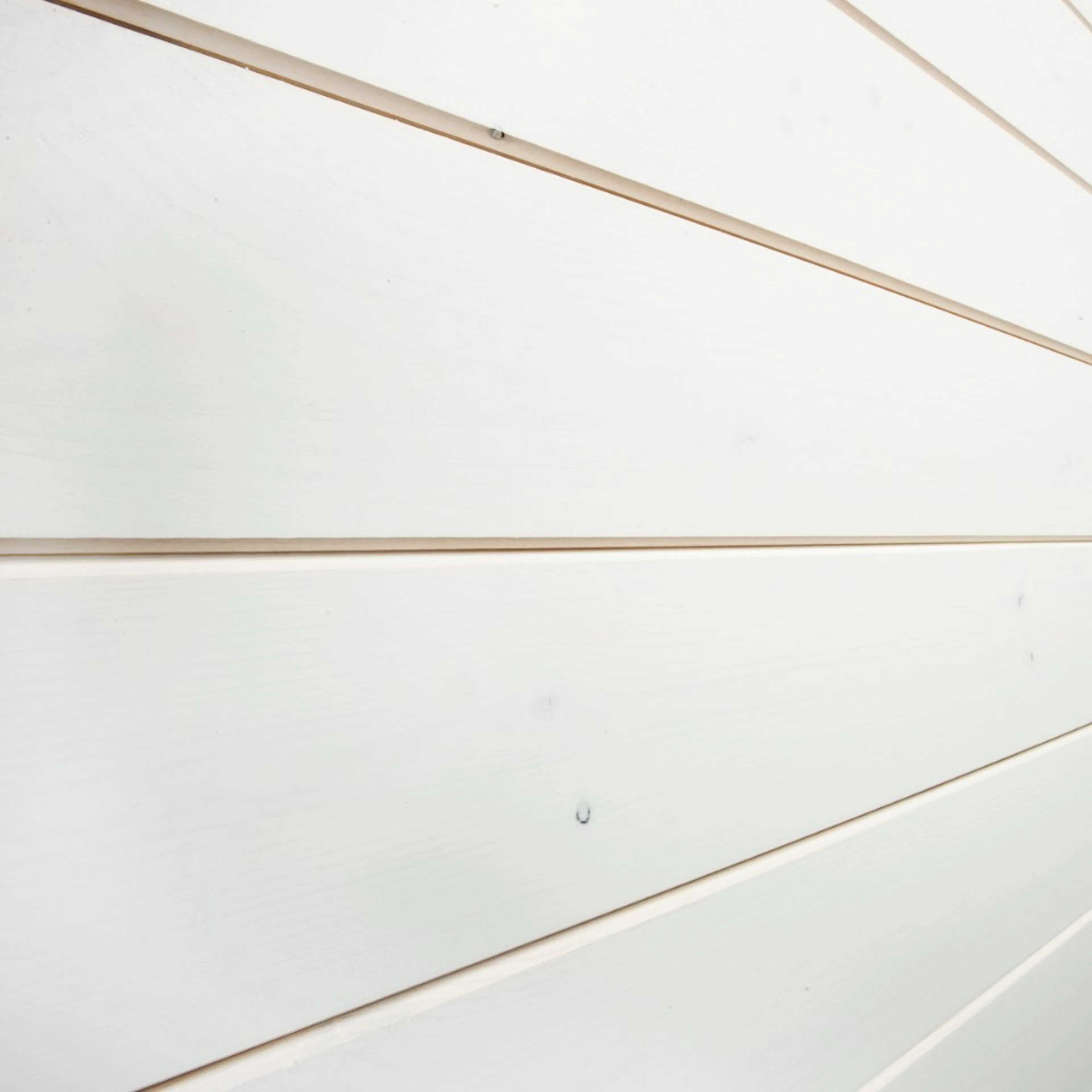 Panel Ändspont Baseco Laserad Vit V-Fas