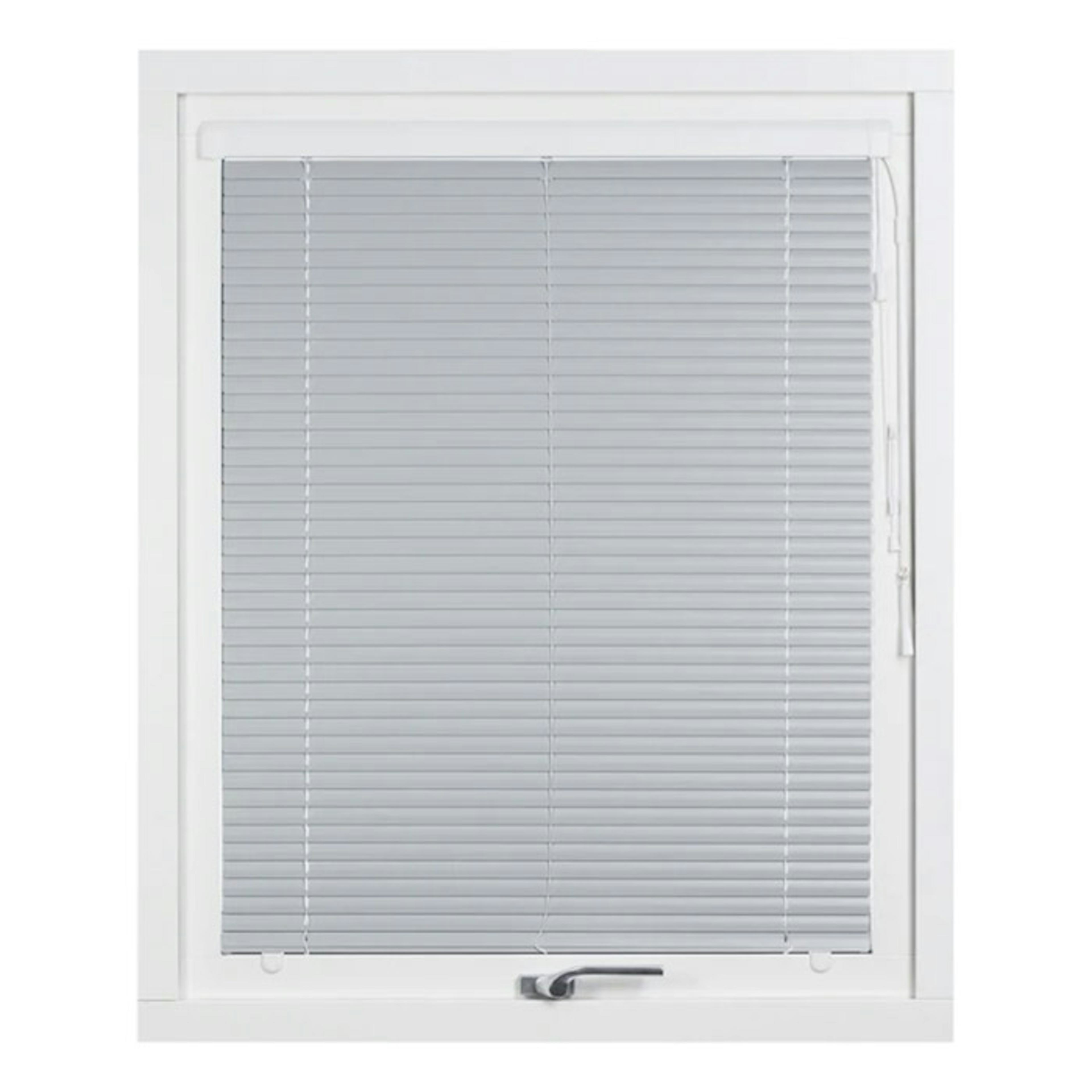 Persienn Elitfönster