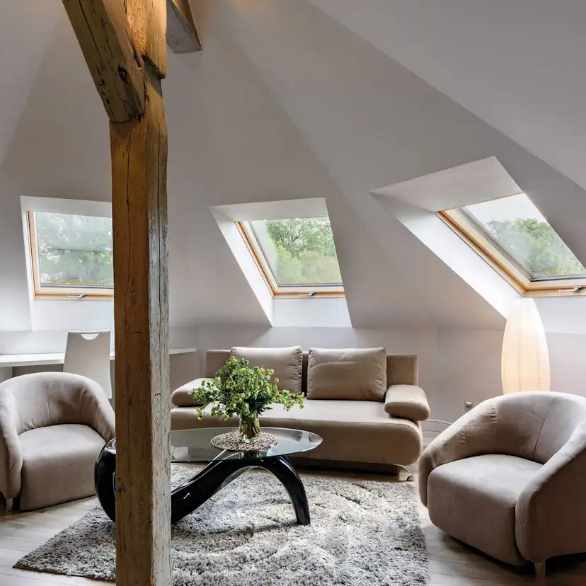 Takfönster Fakro Pivåhängt 2-Glas Lagerfört