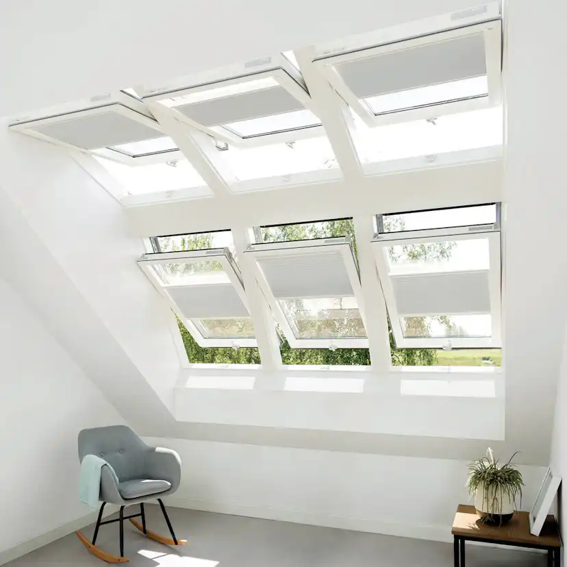 Takfönster Fakro Pivåhängt 3-Glas Lagerfört