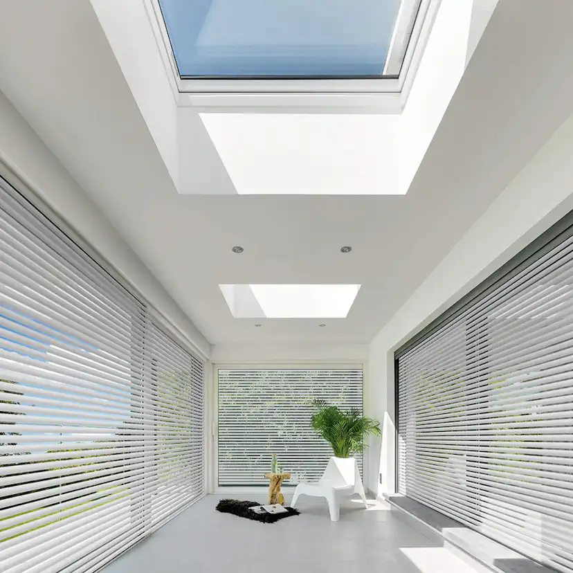 Takfönster Fakro Tidlös 3-Glas Platt Fast