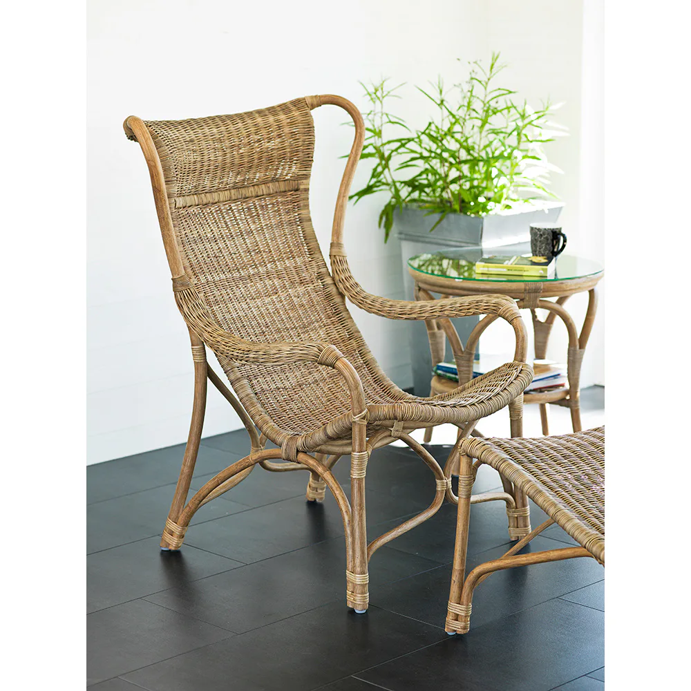 Loungeset Hillerstorp Praktö Fåtölj med Fotpall och Utebord