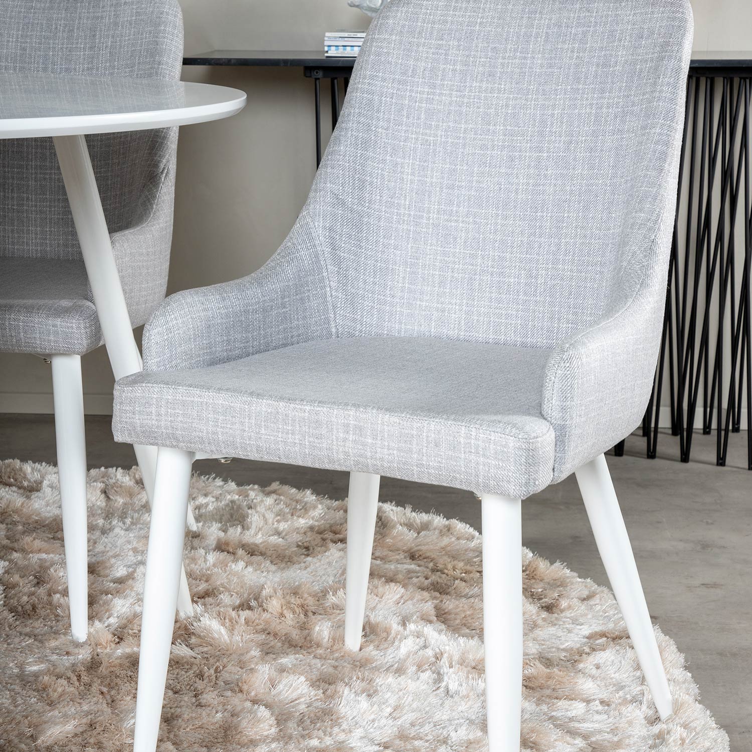 Matgrupp Venture Home Plake med 4 Plake Stolar Runt