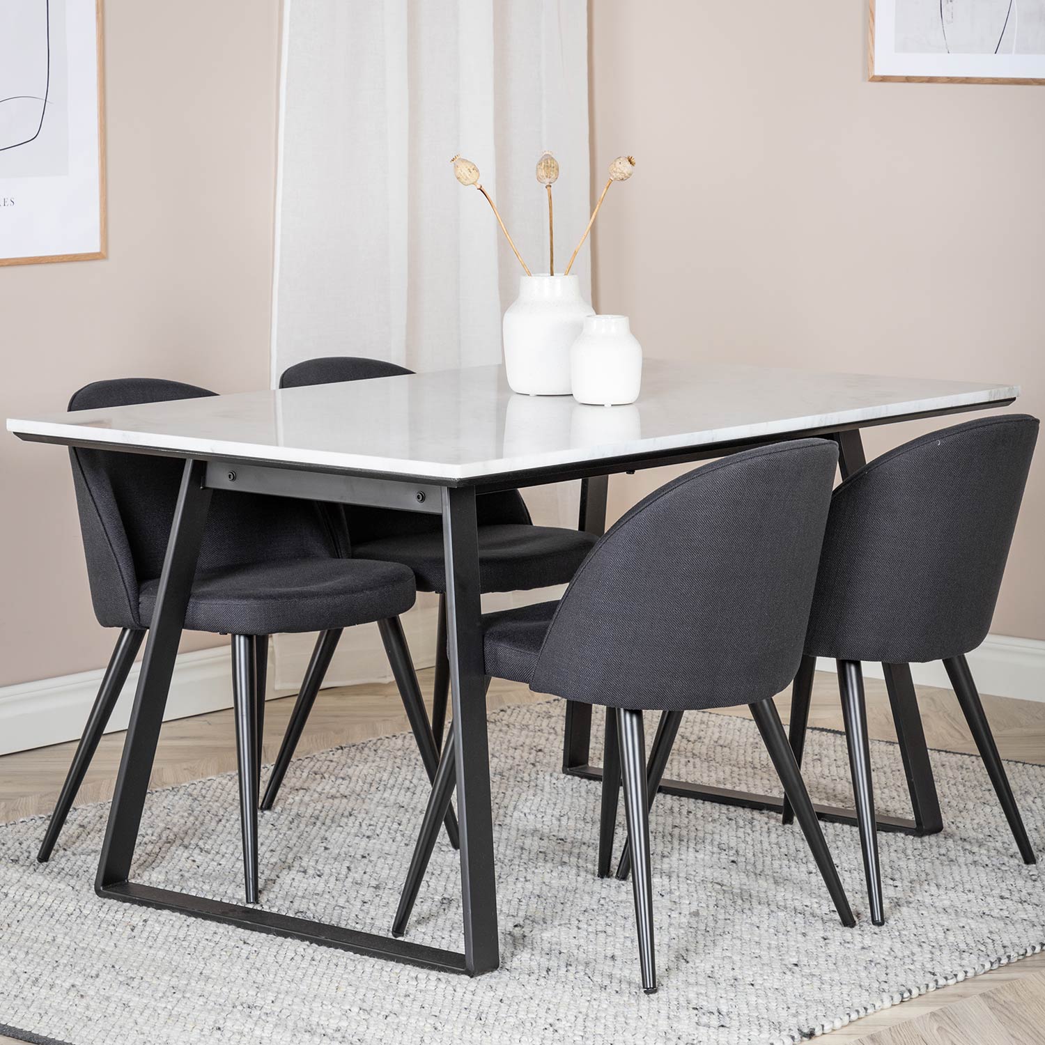 Matgrupp Venture Home Estelle 140 med 4 Valentina Stolar PolyEstelletyg