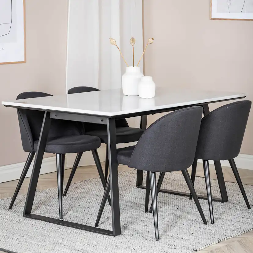 Matgrupp Venture Home Estelle 140 med 4 Valentina Stolar PolyEstelletyg