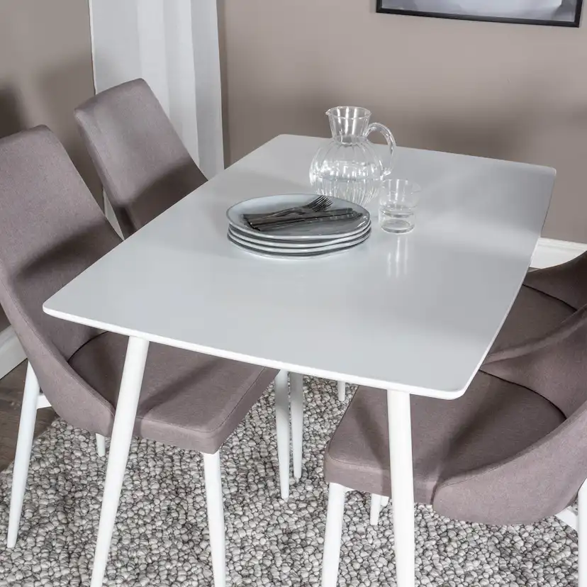 Matgrupp Venture Home Pobbie med 4 Laura Stolar Polyestertyg