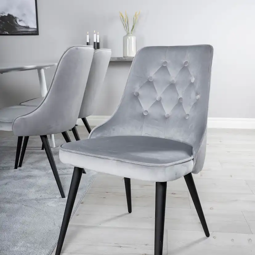 Matgrupp Venture Home Pobbie med 6 Vera Stolar