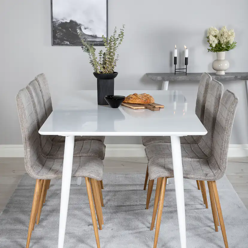 Matgrupp Venture Home Pobbie med 6 Walter Stolar