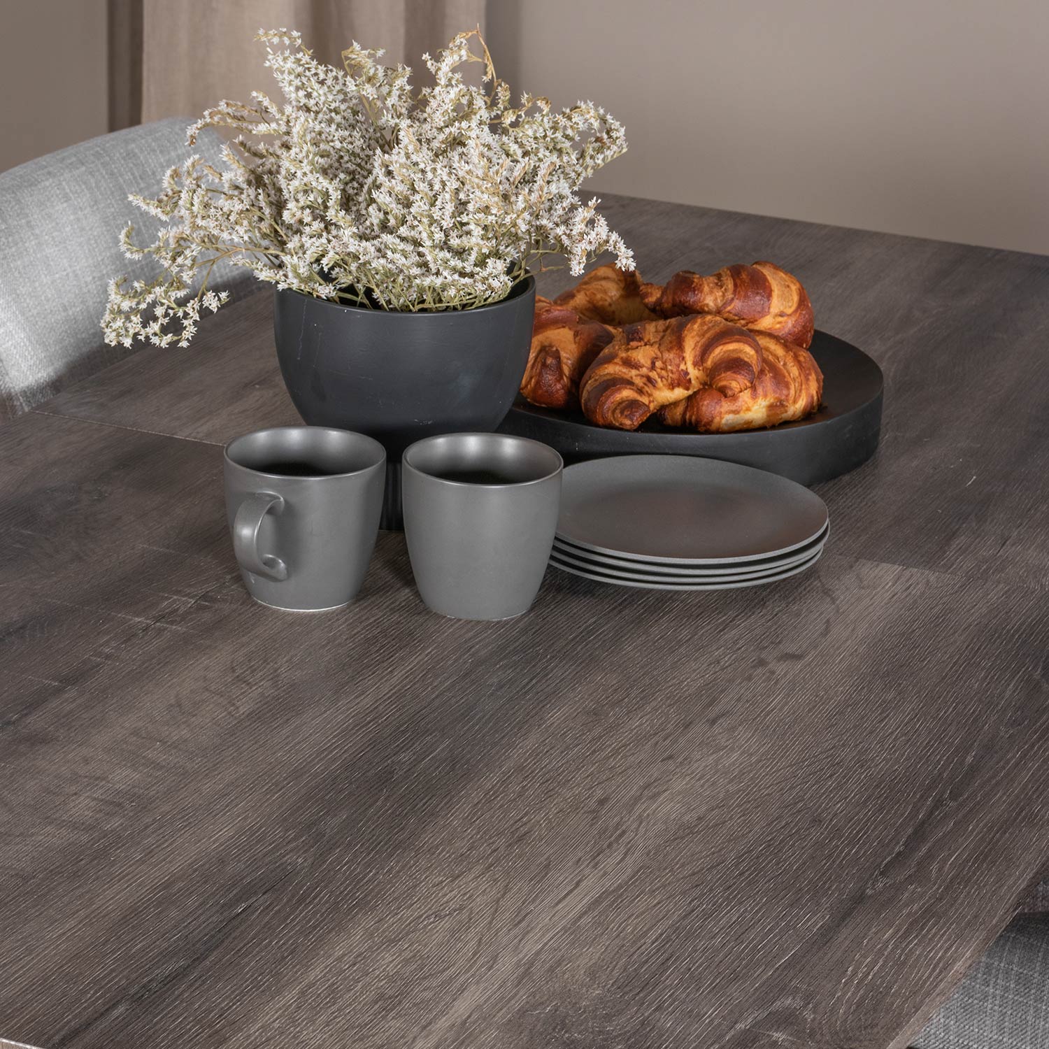 Matgrupp Venture Home Ina med 4 Plake Stolar