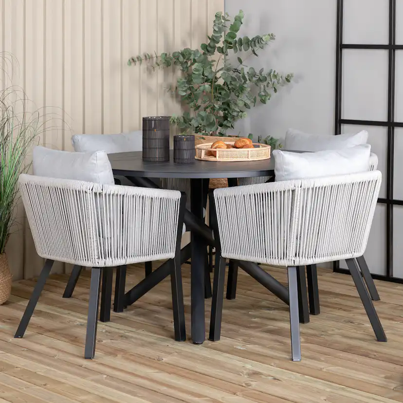 Matgrupp Venture Home Alma med 4 Virya Stolar