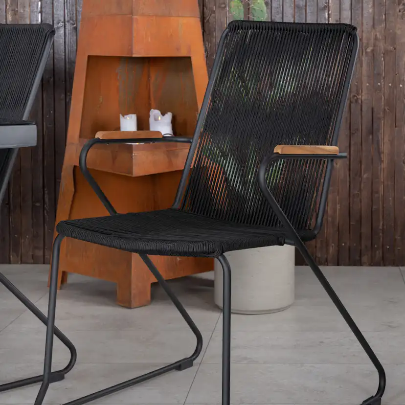 Matgrupp Venture Home Douglas med 6 Berfin Matstolar