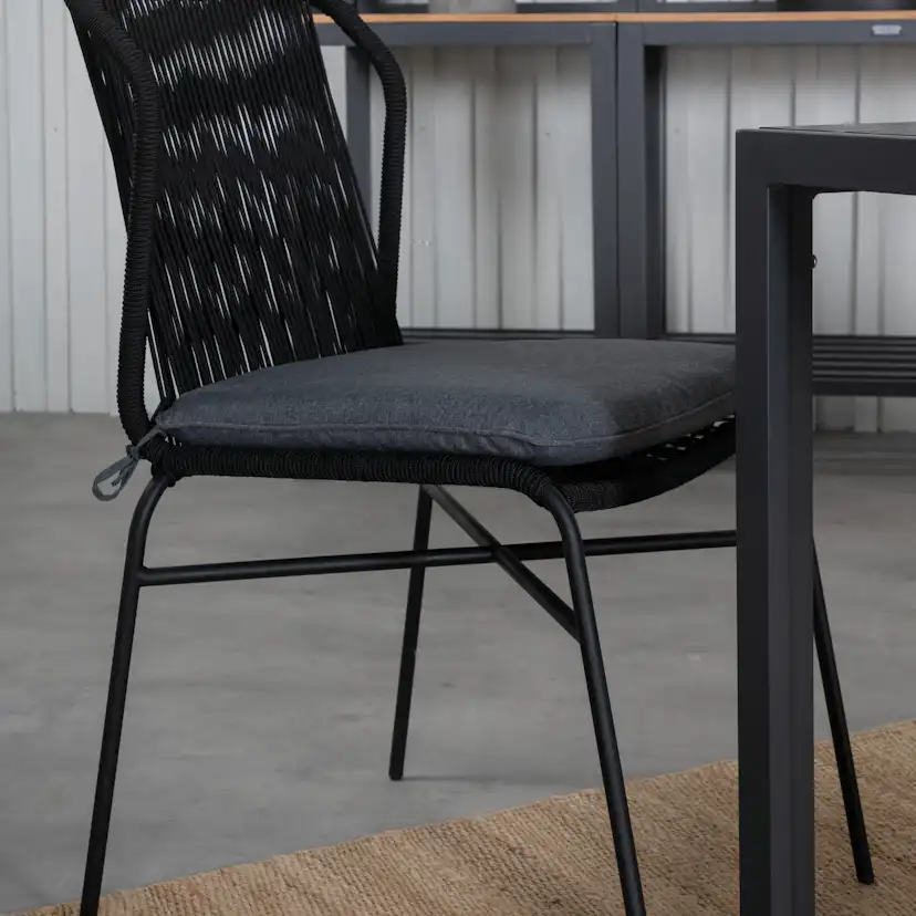 Matgrupp Utomhus Venture Home Bront med 6 Jefferson Stapelbara Trädgårdsstolar