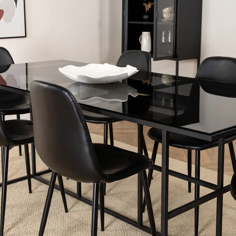 Matgrupp Venture Home Lund med 6 Pobbie Stolar