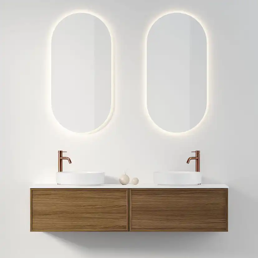 Badrumsspegel INR Slot