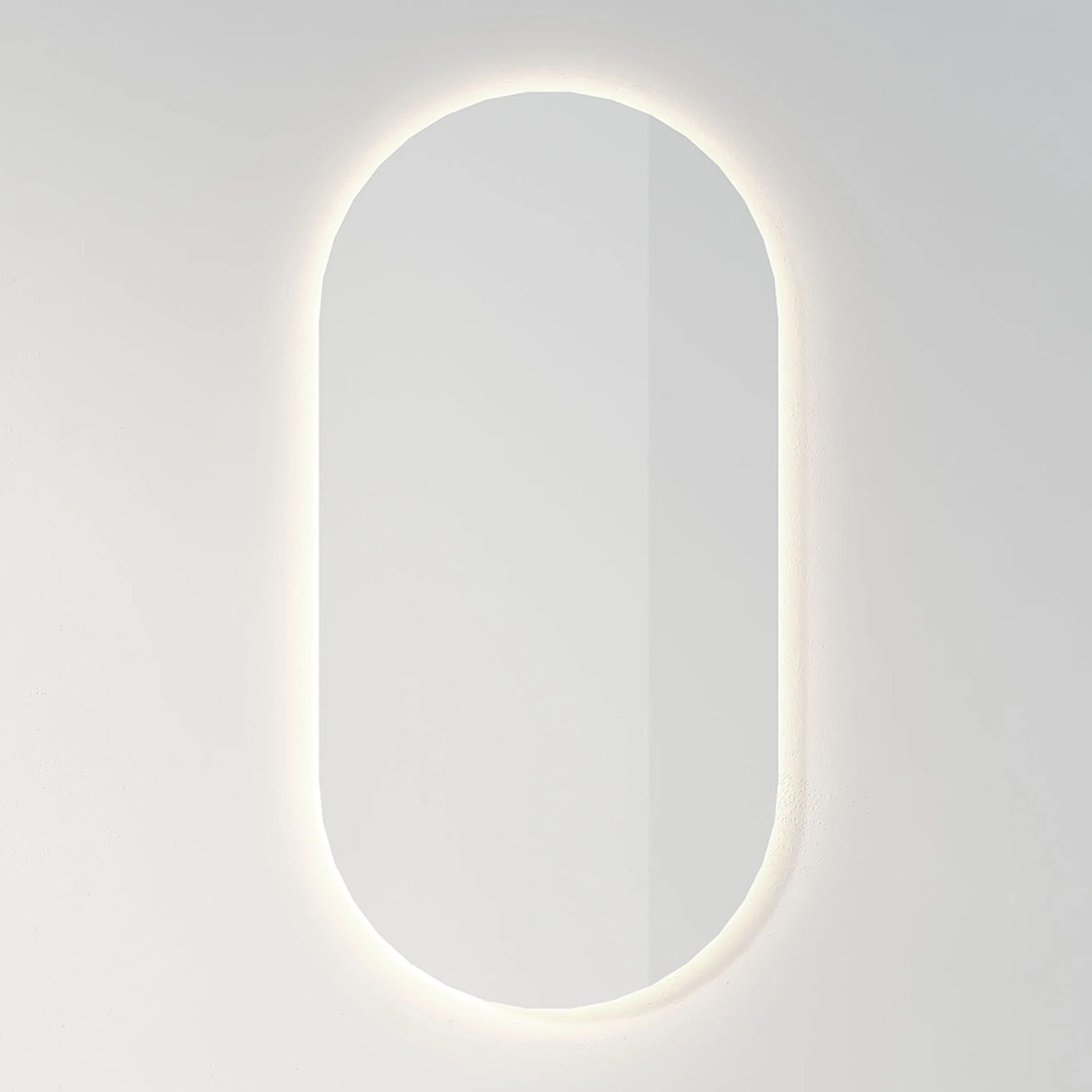 Badrumsspegel INR Slot