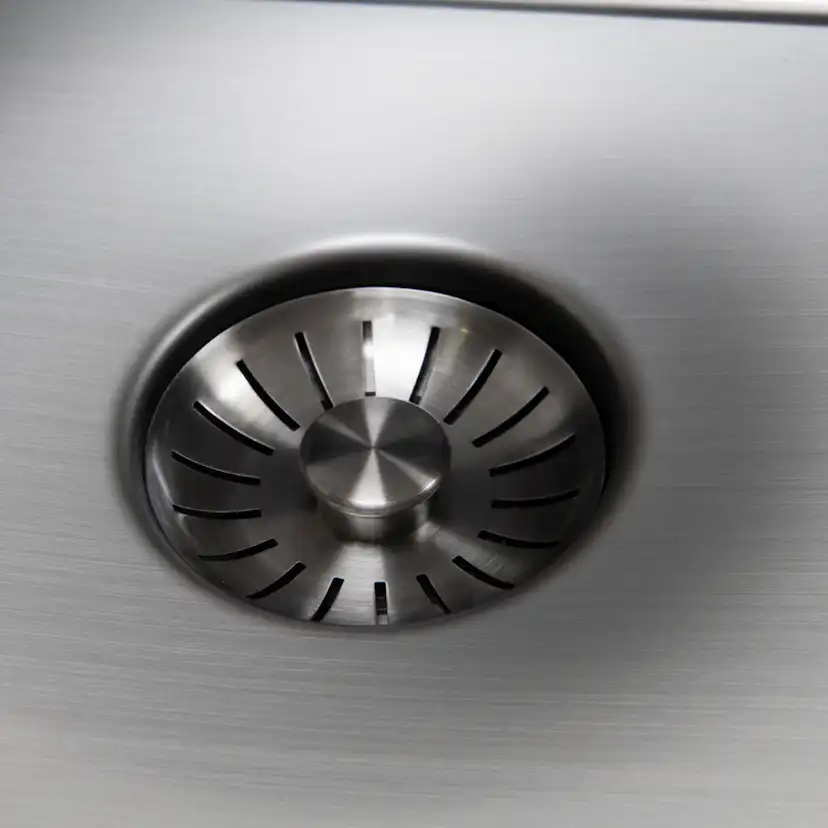 Enkelvask Strand Stainless SOLID med clips PVD Gun Metal