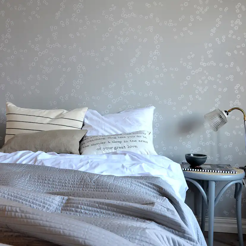 Tapet Mimou Falling Flowers Grey