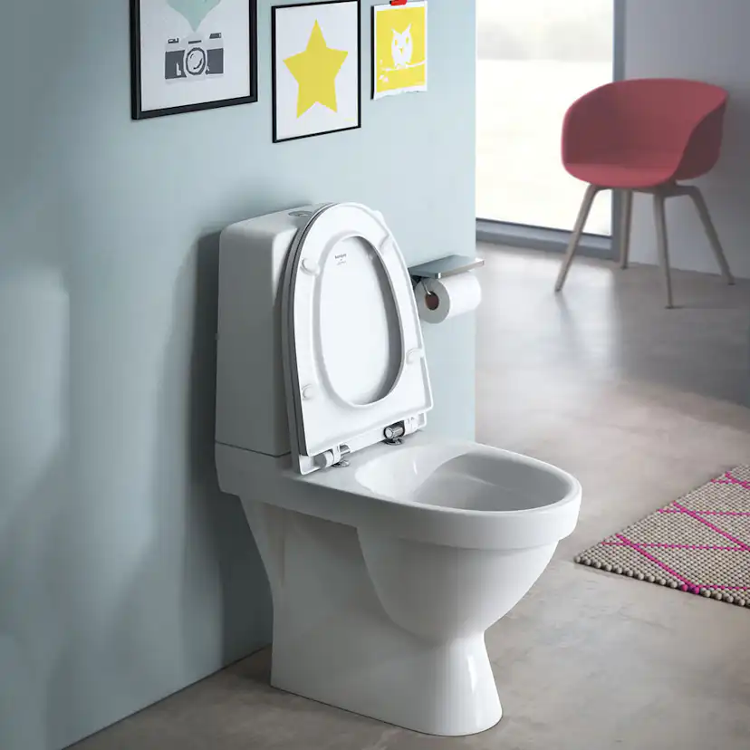 Toalettstol Laufen Kompas 825151 Rimless med Dolt S-lås för Limning inkl Mjuksits