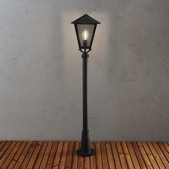 Trädgårdslykta Gnosjö Konstsmide Benu E27 med Stolpe
