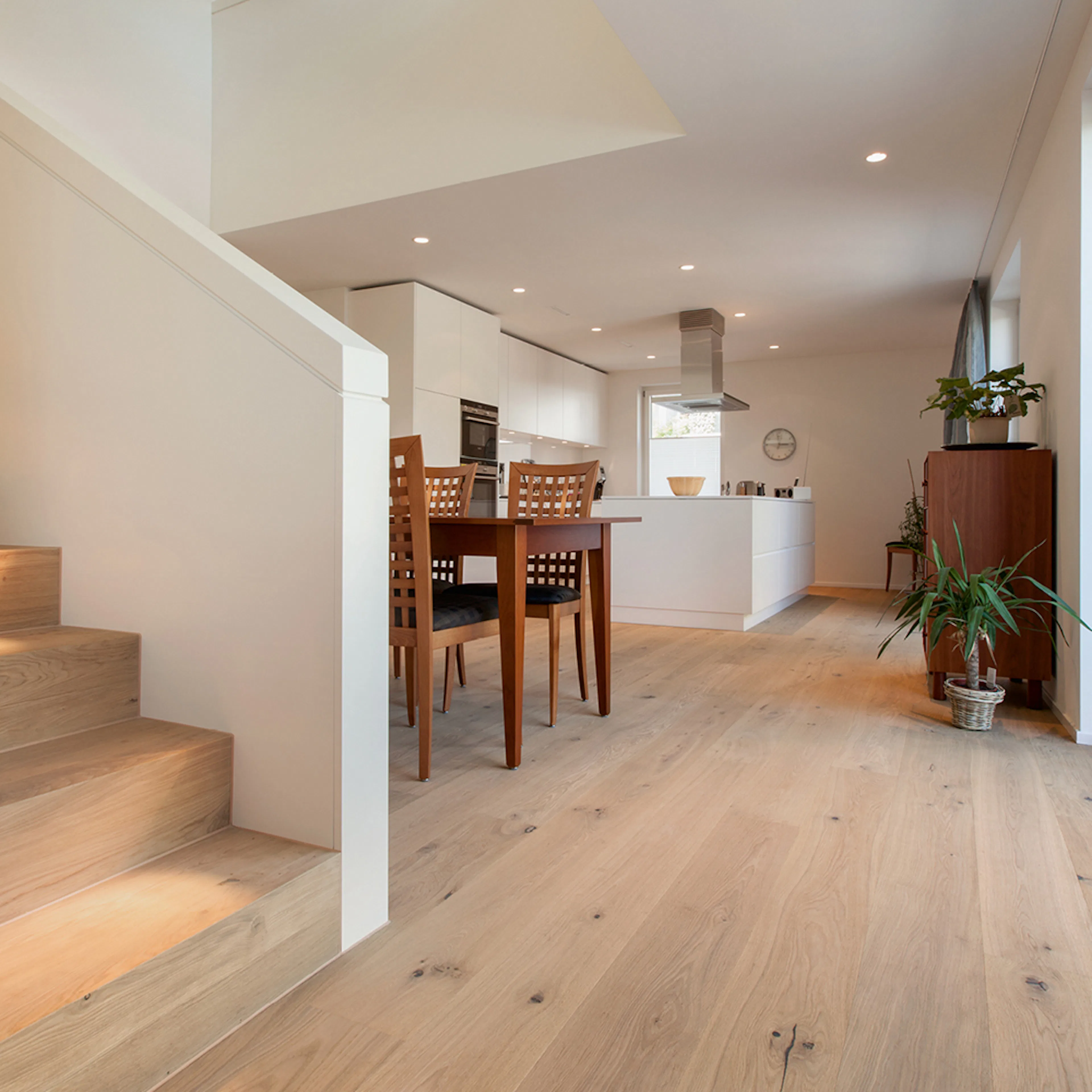 Parkettgolv Berg & Berg Ek XXL Hjärter Borstad Vitolja 1-Stav