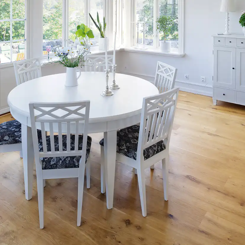 Trägolv Berg & Berg Ek XXL Hjärter, Mattlackat 1-Stavs Parkettgolv