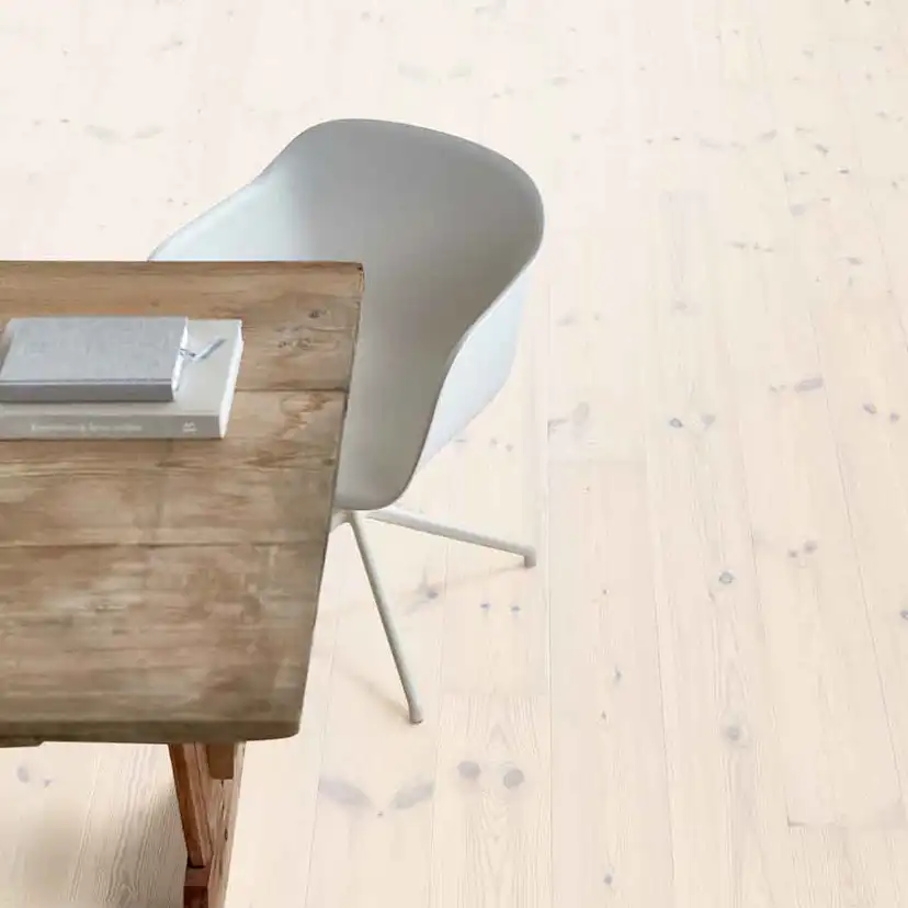 Parkettgolv Berg & Berg Norrlandsfuru XXL Vit Mattlack 1-Stav