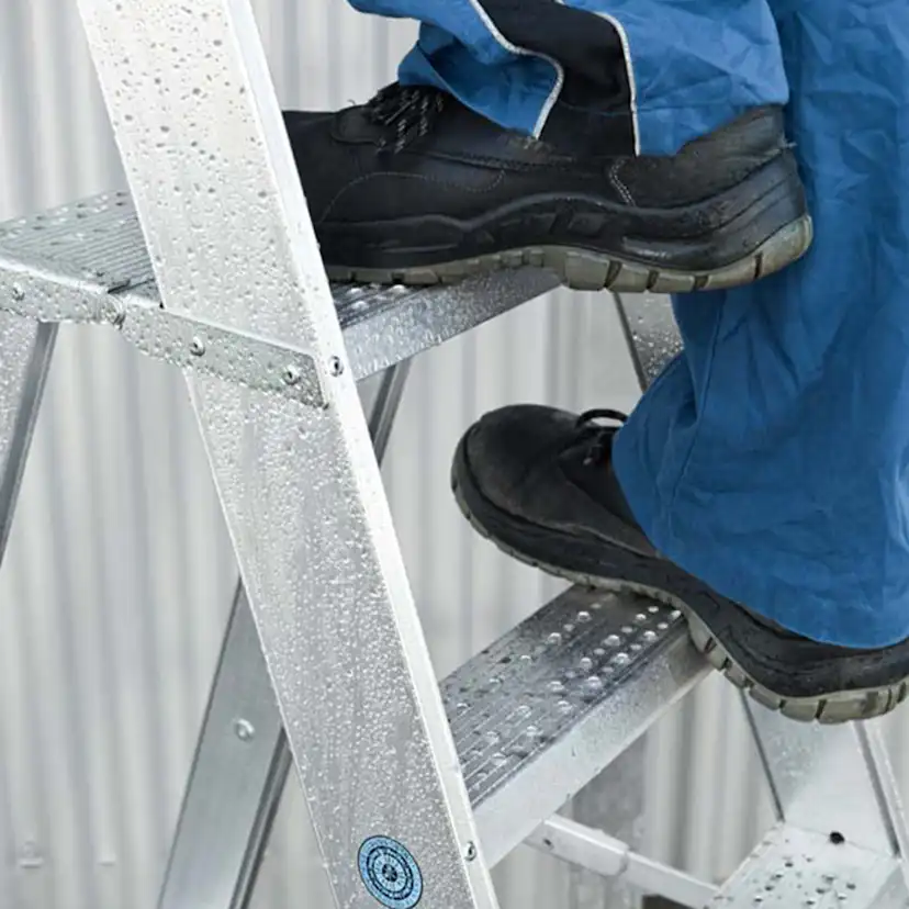 Trappstege Zarges Seventec RC Rough Condition Bra arbetsmiljöval