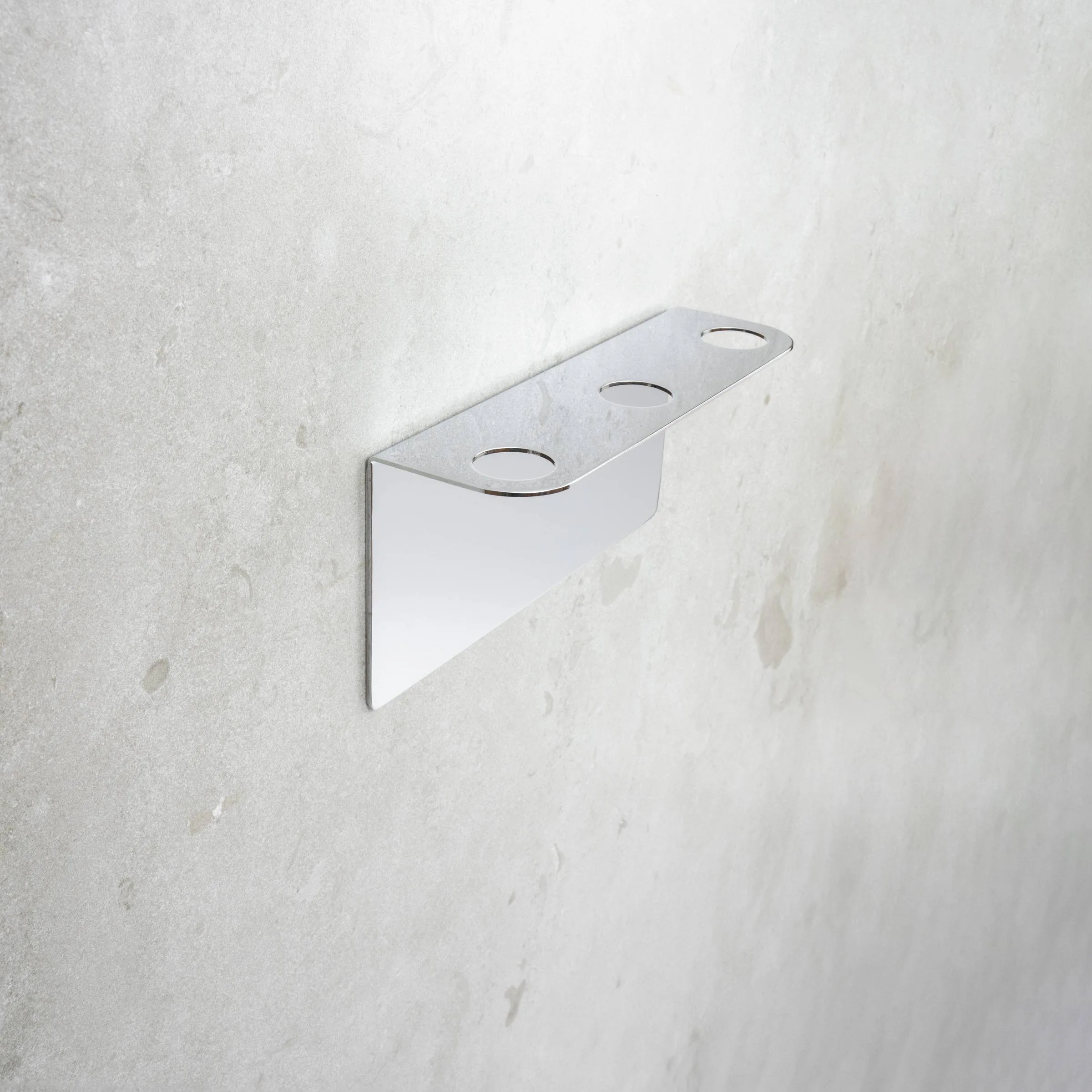 Tvålpumpshållare Beslag Design Base Trippel