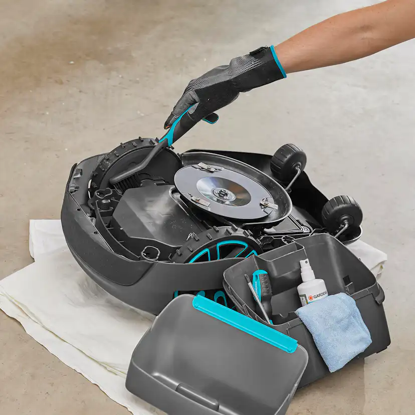 Rengörings- och underhållskit Gardena Till Robotgräsklippare