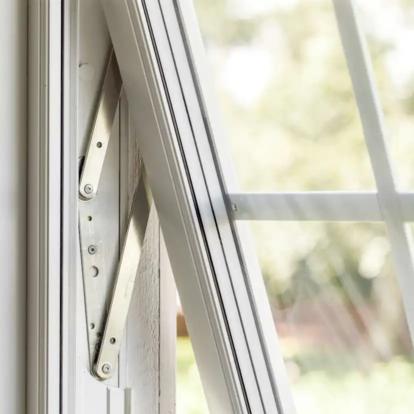 Vridfönster Outline 3-Glas Aluminium